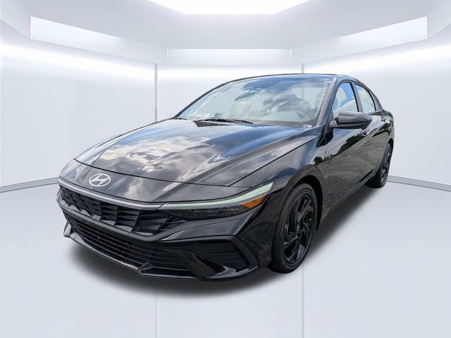 Certified 2026 Hyundai Elantra Sport FWD image 9