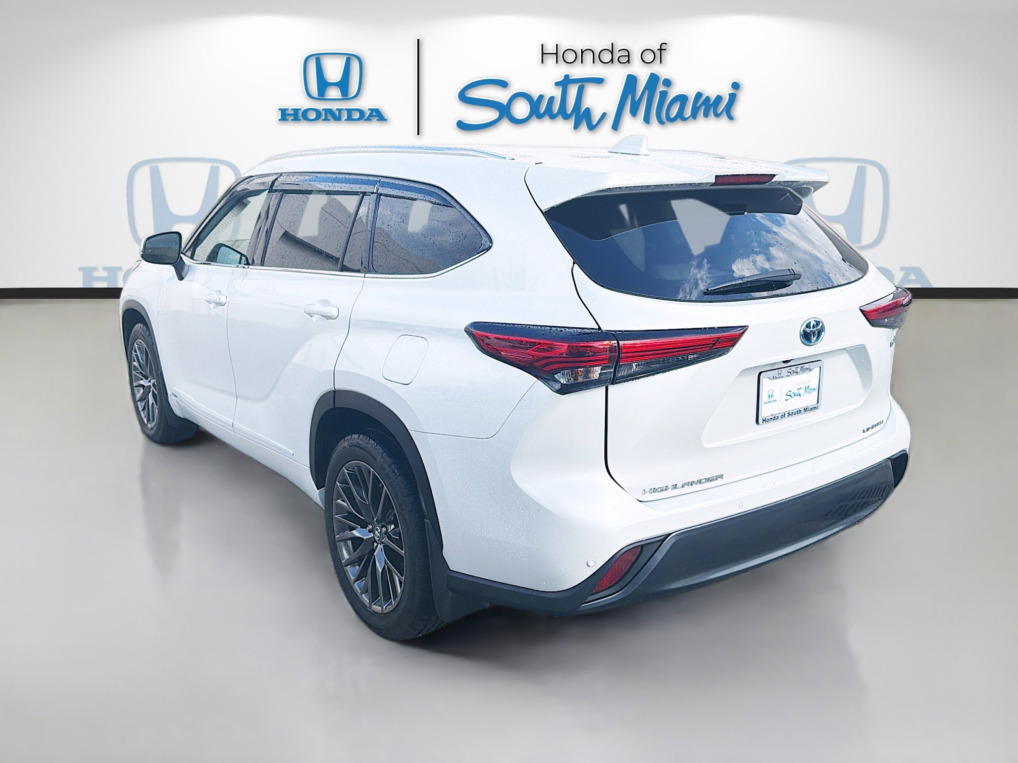 Used 2022 Toyota Highlander Limited AWD/4WD image 5