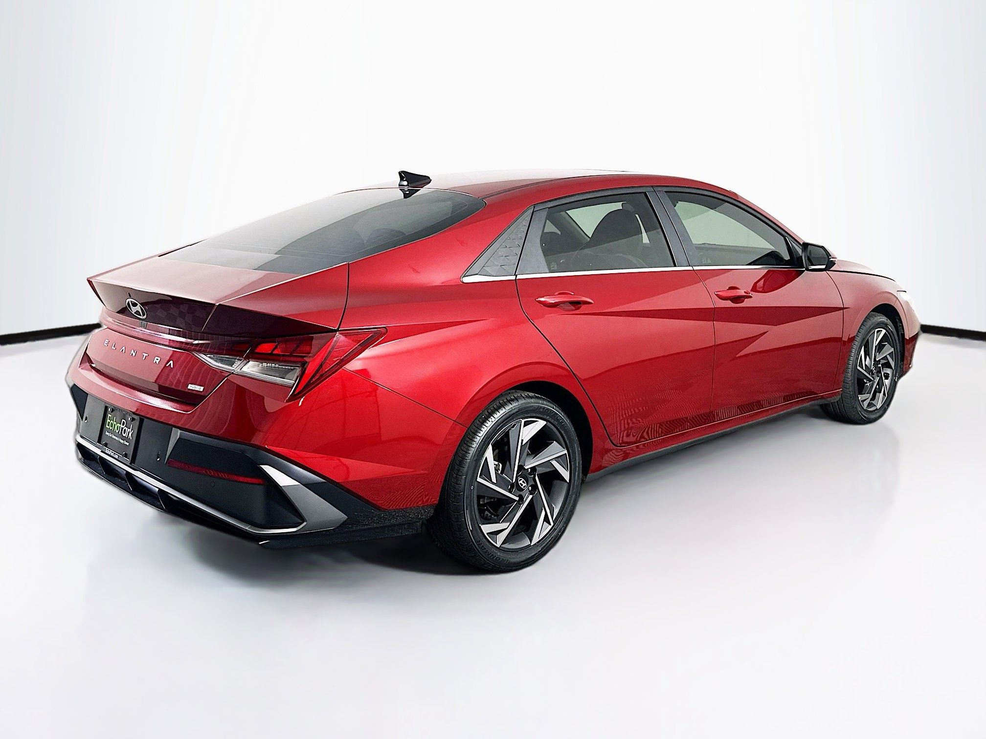 Used 2024 Hyundai Elantra Limited image 12