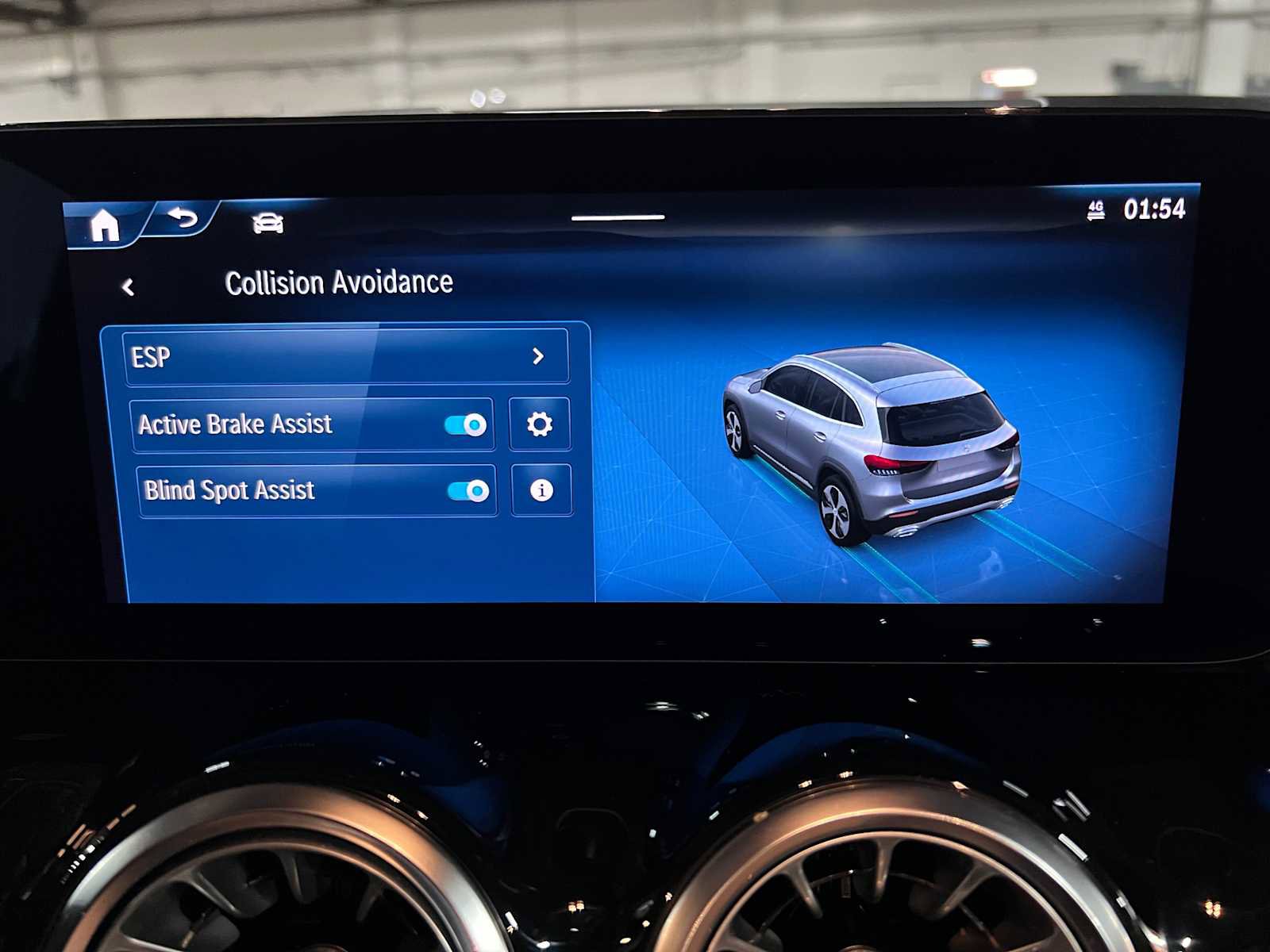 Certified 2025 Mercedes-Benz GLA 250 4MATIC image 34