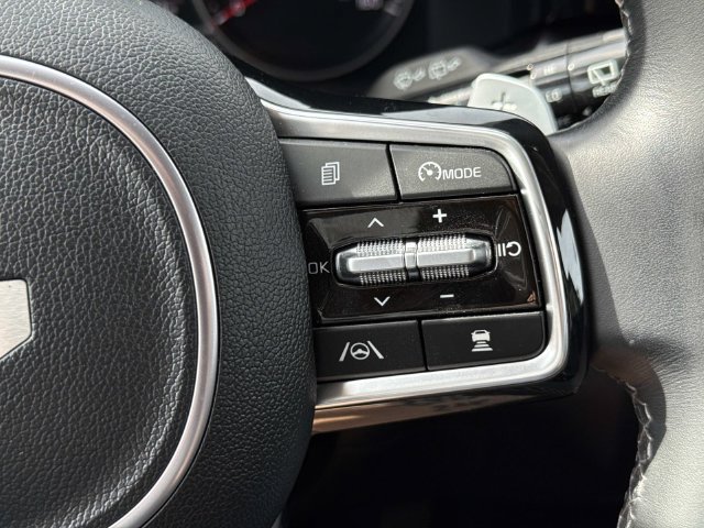 Used 2023 Kia Sorento EX AWD/4WD image 23