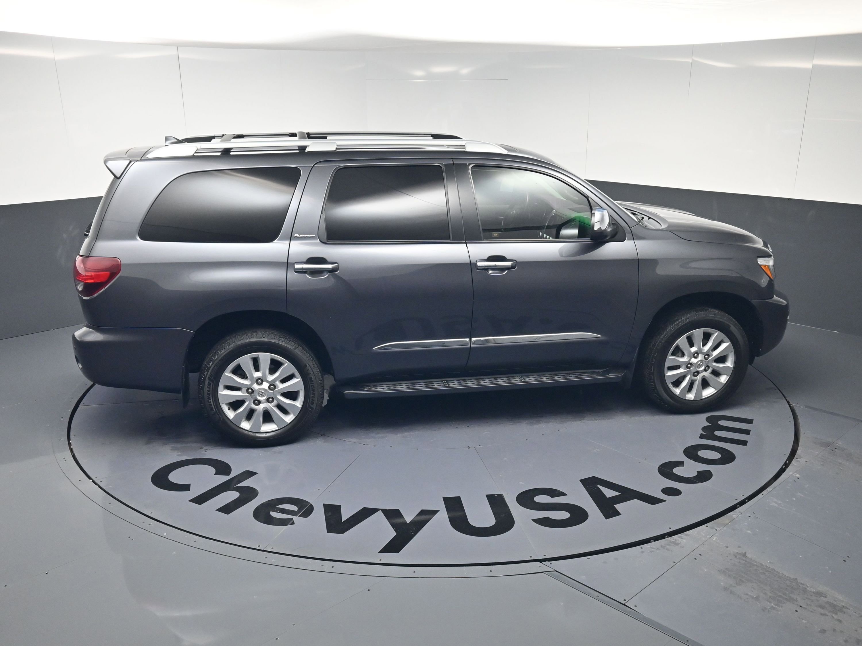 Used 2020 Toyota Sequoia Platinum image 33