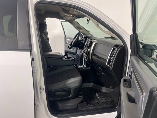 Used 2018 RAM 2500 SLT AWD/4WD image 28