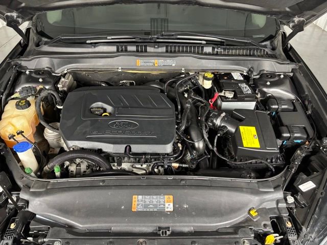 Used 2017 Ford Fusion SE image 27