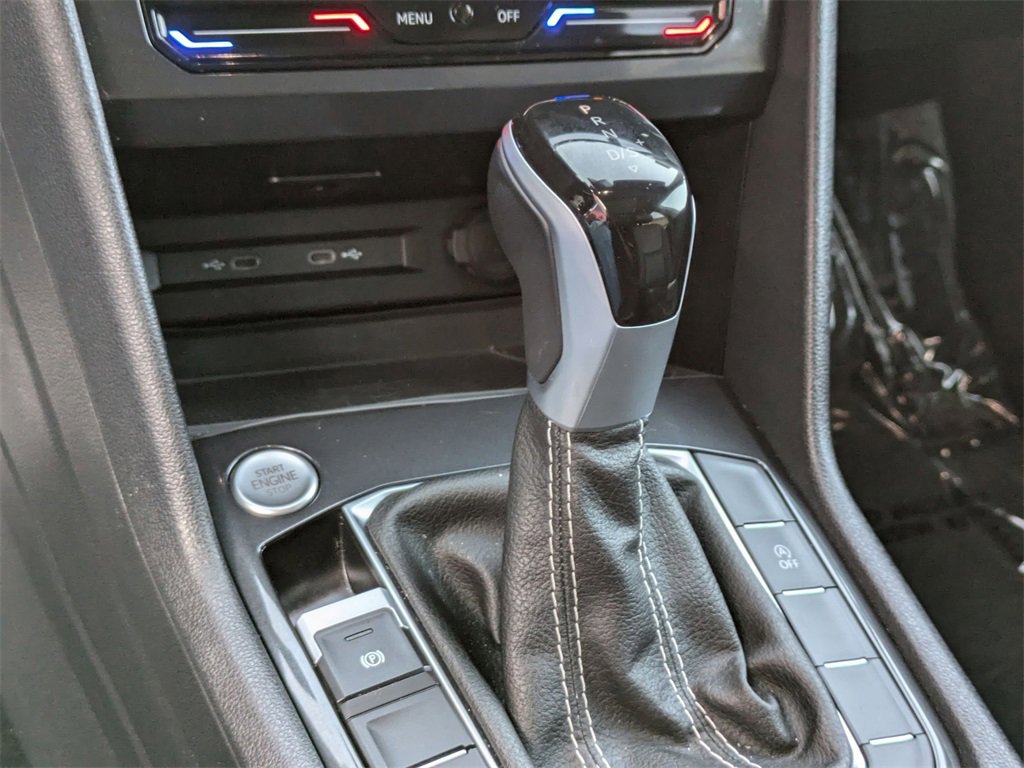 Used 2024 Volkswagen Tiguan SE image 22