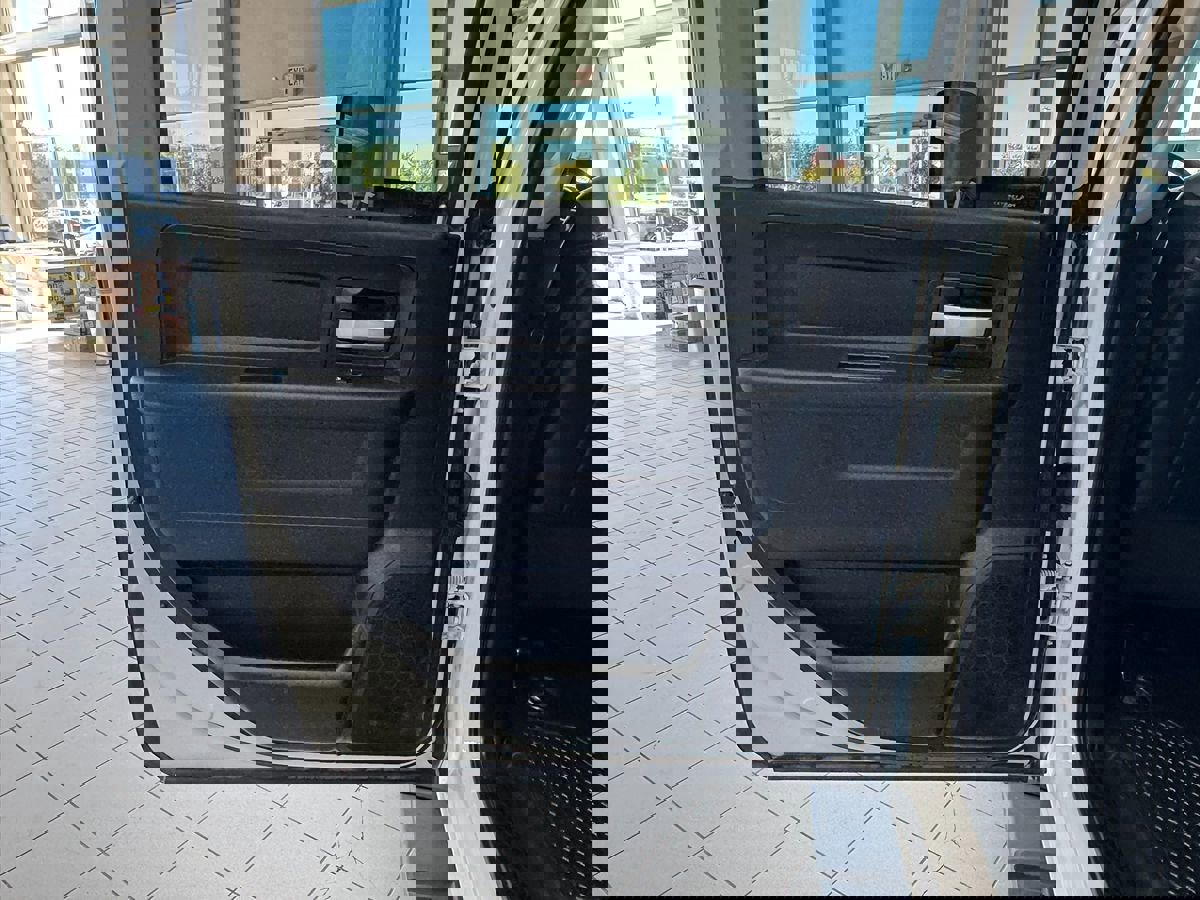 Used 2019 RAM 5500 Tradesman w/ Ambulance Prep Group image 36