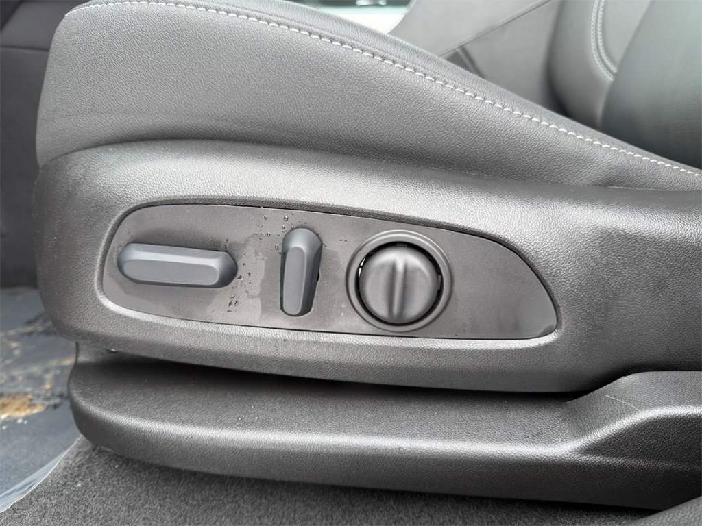 New 2026 Chevrolet Blazer LT image 18