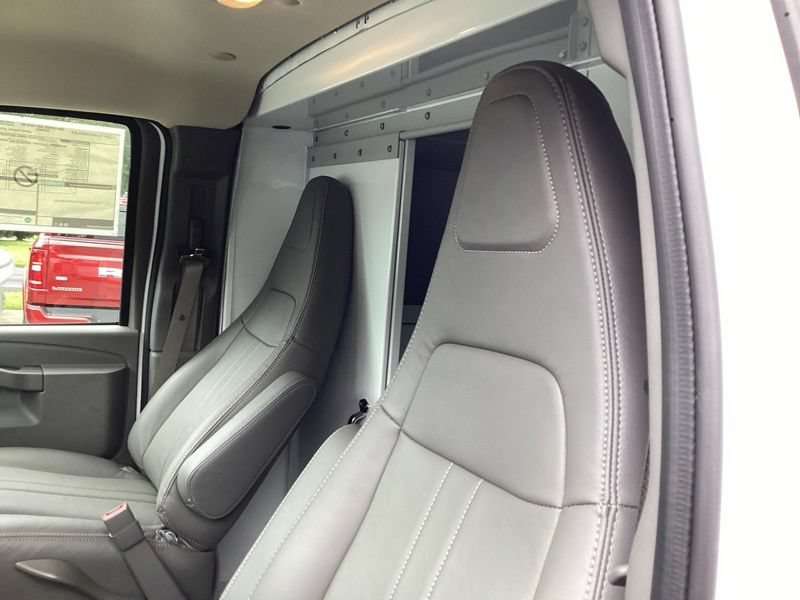 New 2026 Chevrolet Express 3500 w/ Power Convenience Package RWD image 17
