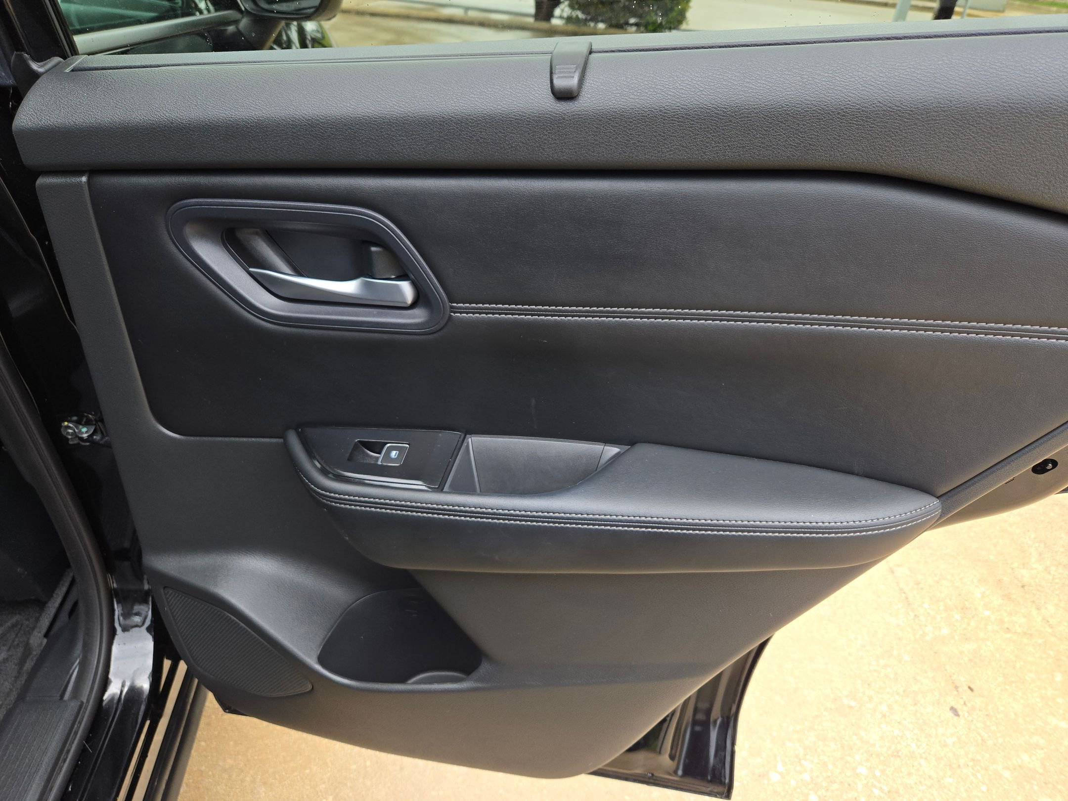 Used 2024 Nissan Rogue SL w/ SL Premium Package FWD image 27