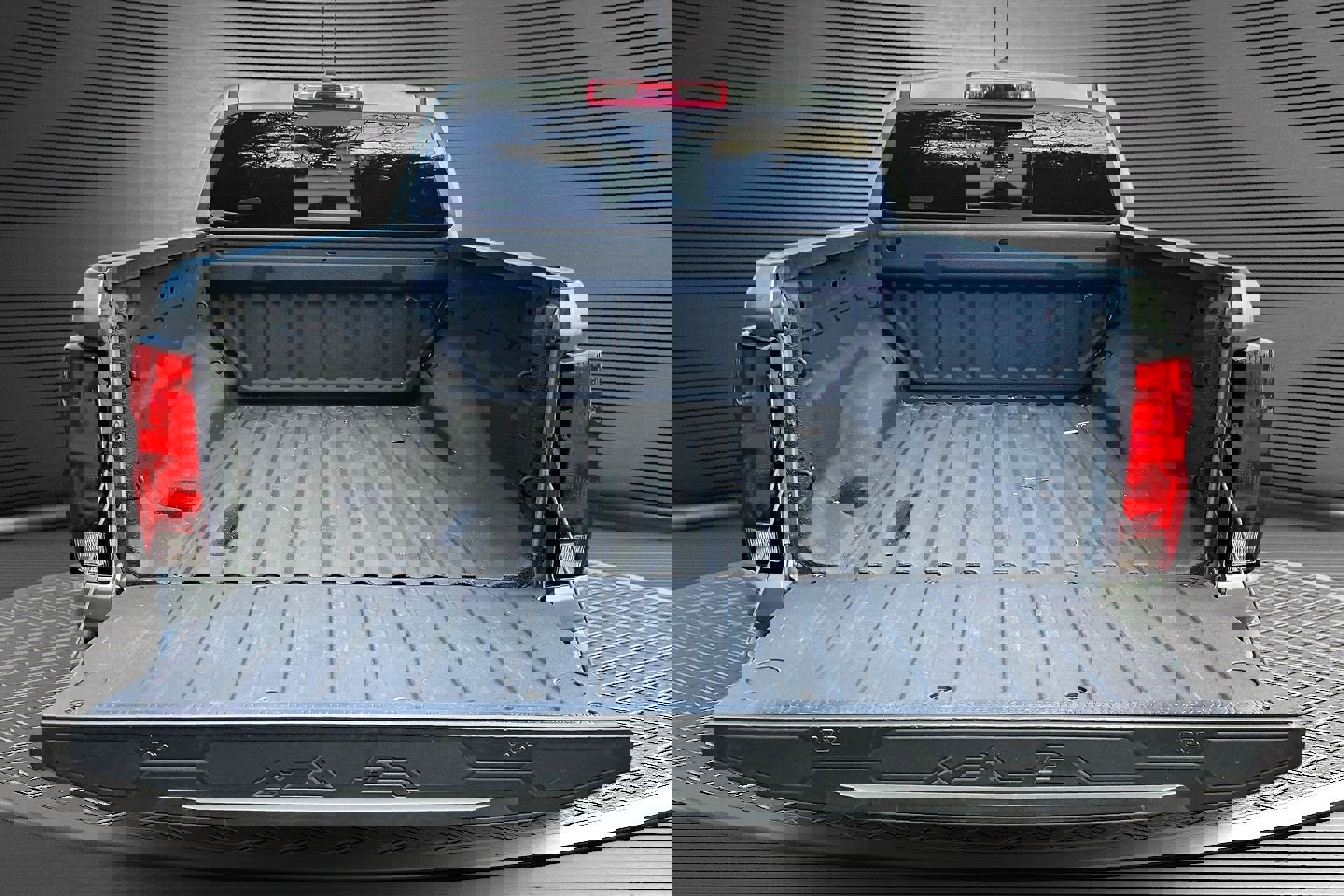 Used 2024 Chevrolet Colorado Trail Boss w/ Safety Package image 7