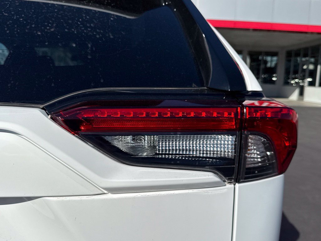 Certified 2025 Toyota RAV4 LE AWD/4WD image 16