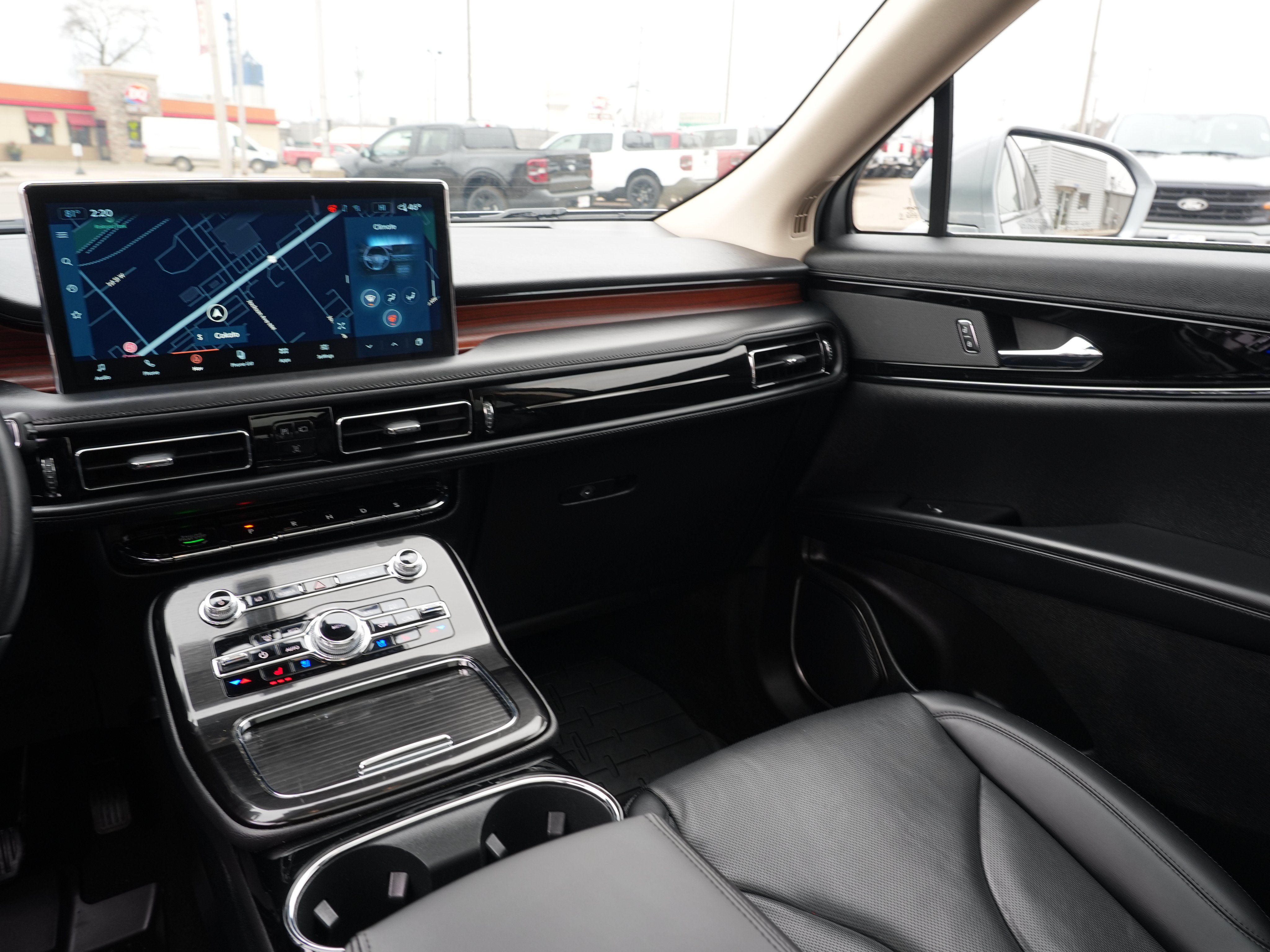 Used 2022 Lincoln Nautilus Reserve AWD/4WD image 24