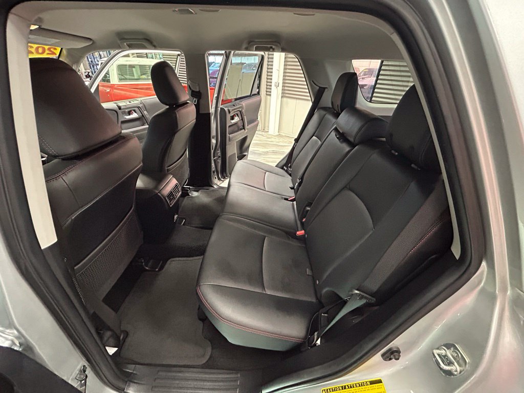 Used 2024 Toyota 4Runner TRD Off-Road Premium AWD/4WD image 50
