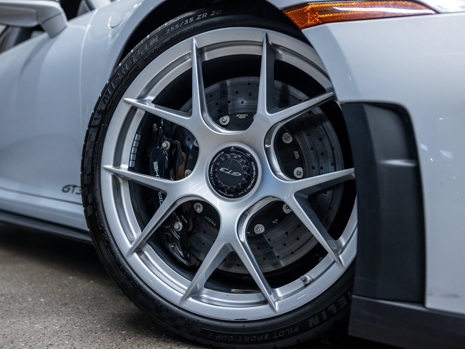 Certified 2025 Porsche 911 GT3 RWD image 18