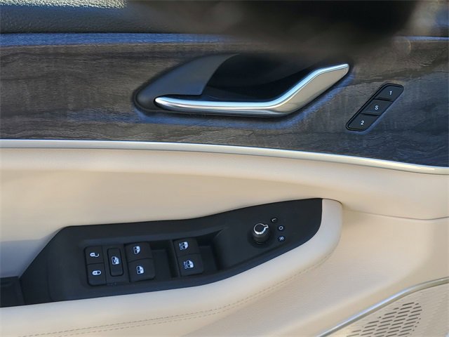 New 2025 Jeep Grand Cherokee Limited w/ Trailer Tow Package image 18