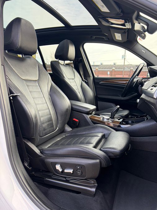 Used 2018 BMW X3 xDrive30i image 16