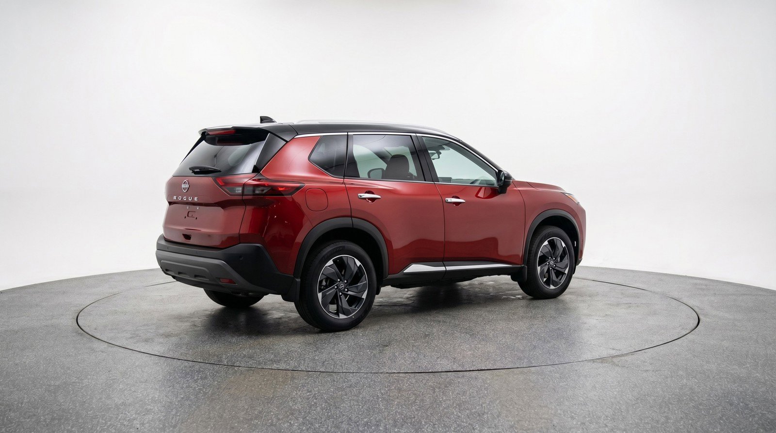 Used 2025 Nissan Rogue SV image 9