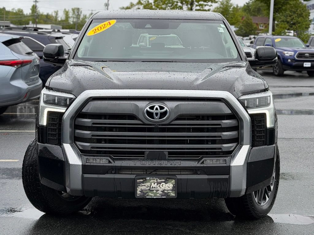 Used 2024 Toyota Tundra Limited AWD/4WD image 2