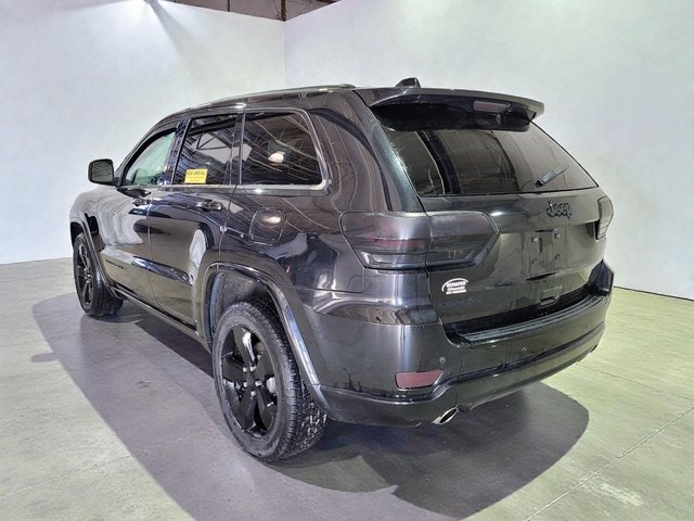 Used 2015 Jeep Grand Cherokee Altitude image 23