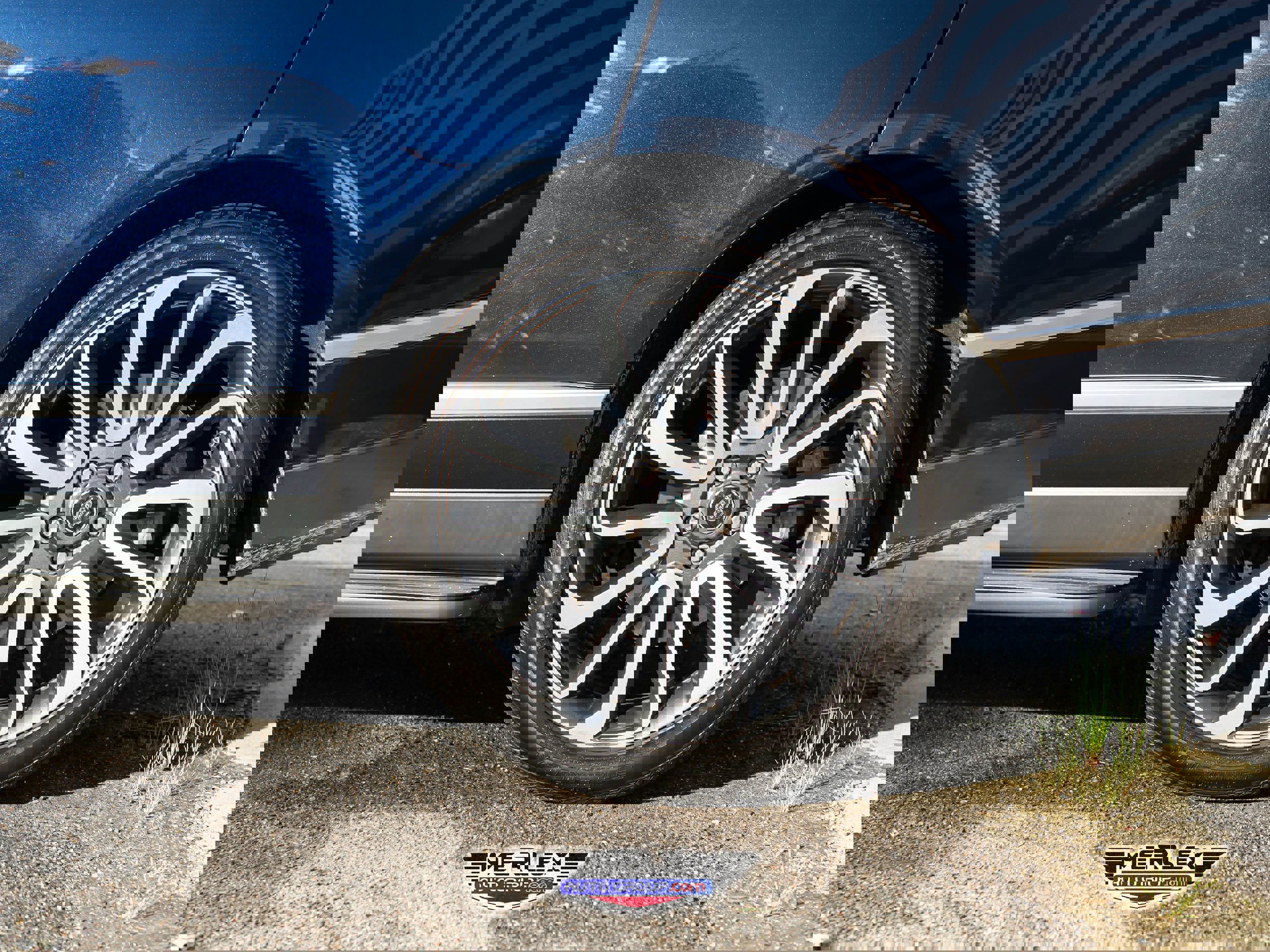 Used 2017 Land Rover Range Rover Autobiography image 12