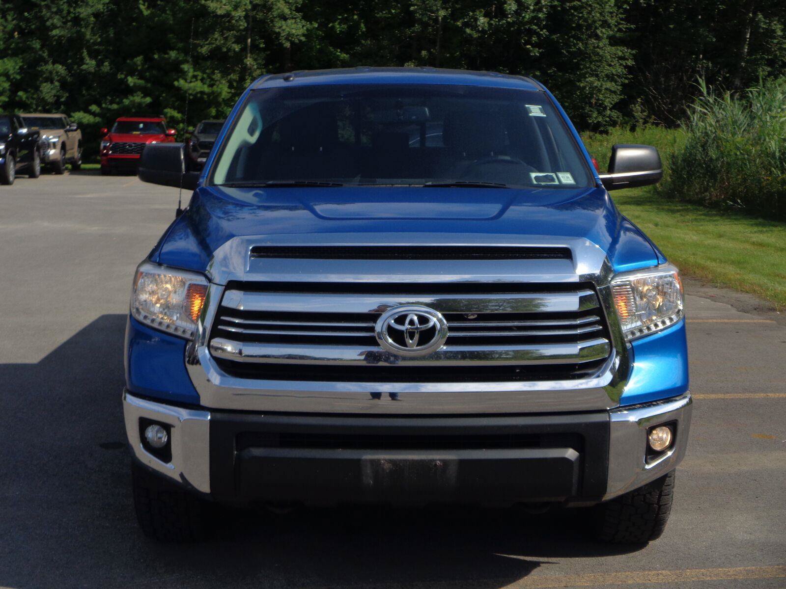 Used 2017 Toyota Tundra SR5 w/ TRD Off Road Package AWD/4WD image 2