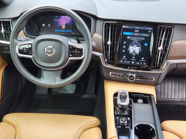 Used 2022 Volvo S90 B6 Inscription AWD/4WD image 28