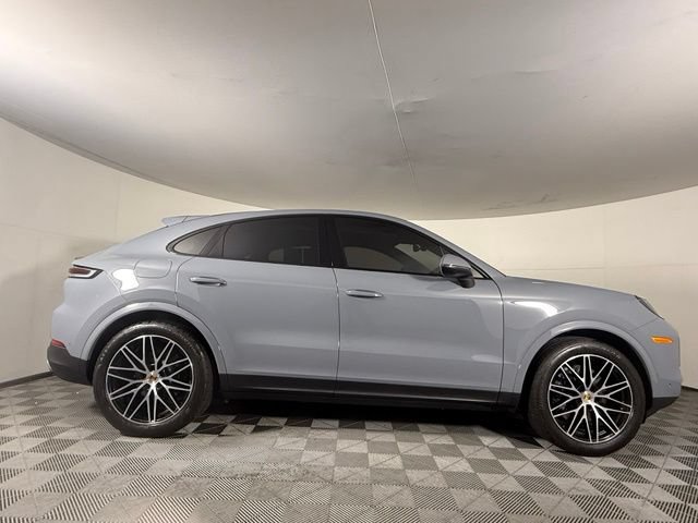 Used 2025 Porsche Cayenne Coupe AWD/4WD image 8