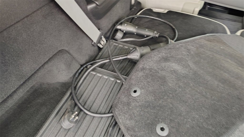 Certified 2024 Volvo XC90 T8 Plus w/ Protection Package Premier image 35