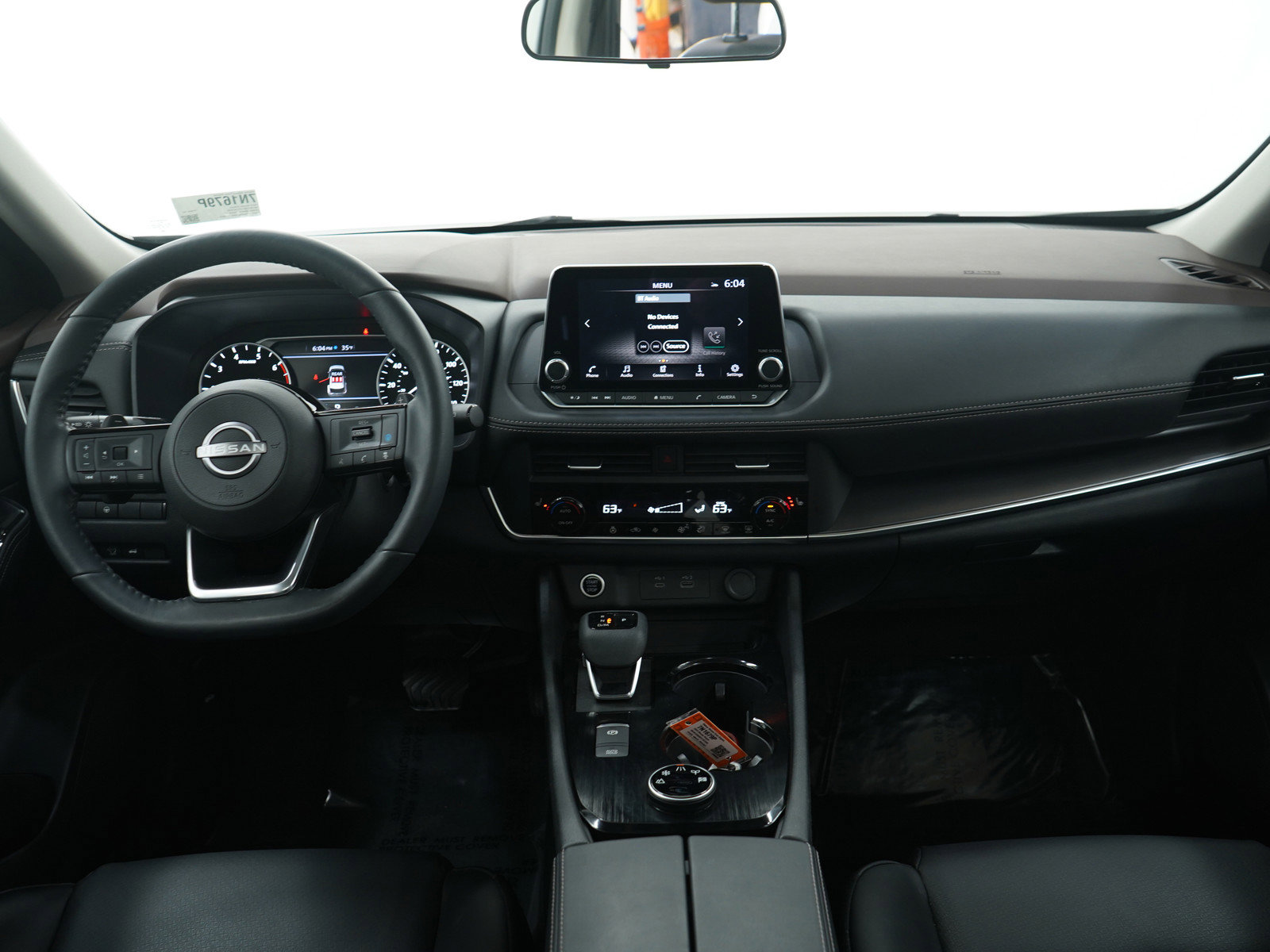 Used 2023 Nissan Rogue SV w/ SV Premium B Package image 16