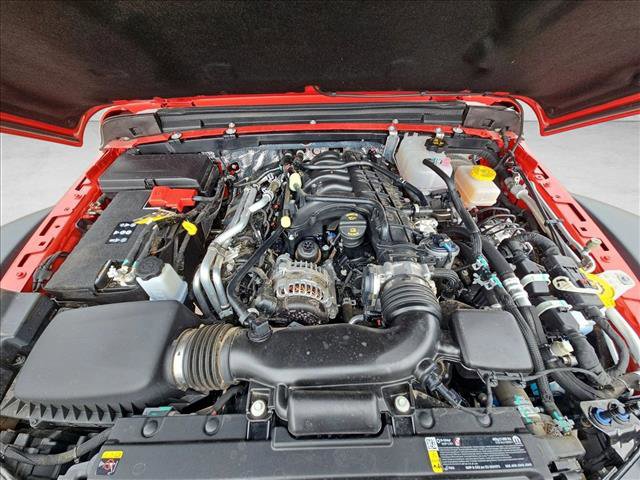 Used 2025 Jeep Wrangler Unlimited Rubicon w/ Technology Group image 29