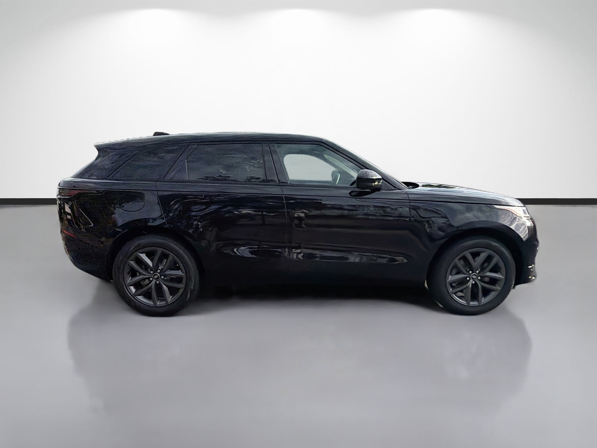 Used 2024 Land Rover Range Rover Velar Dynamic SE AWD/4WD image 6