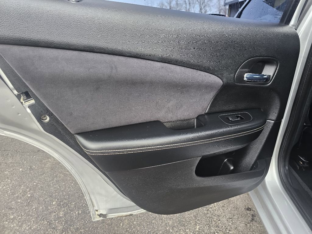 Used 2012 Chrysler 200 S image 36