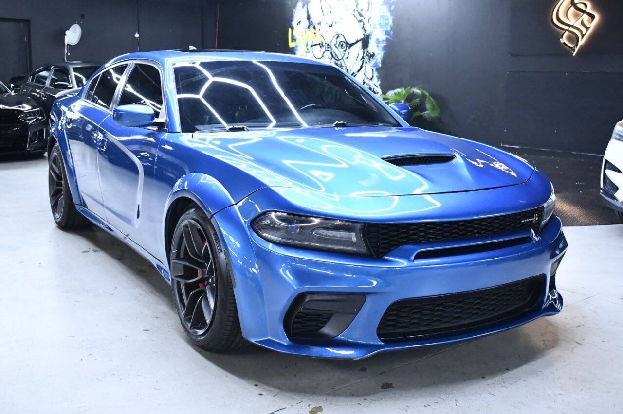 Used 2020 Dodge Charger Scat Pack RWD image 4