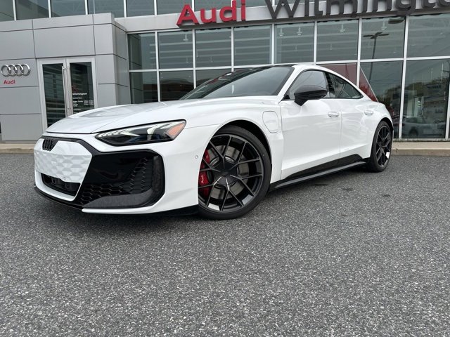 New 2025 Audi RS e-tron GT performance image 2