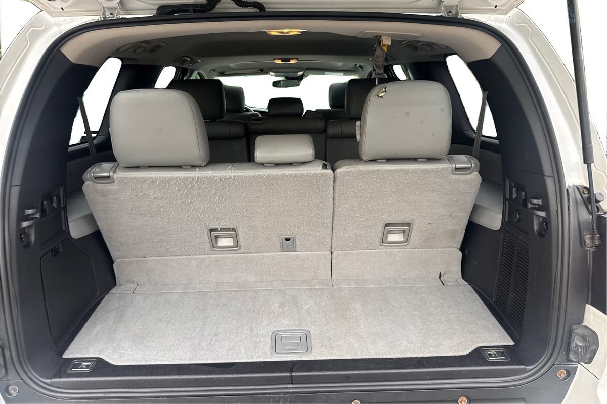 Used 2019 Toyota Sequoia SR5 AWD/4WD image 12