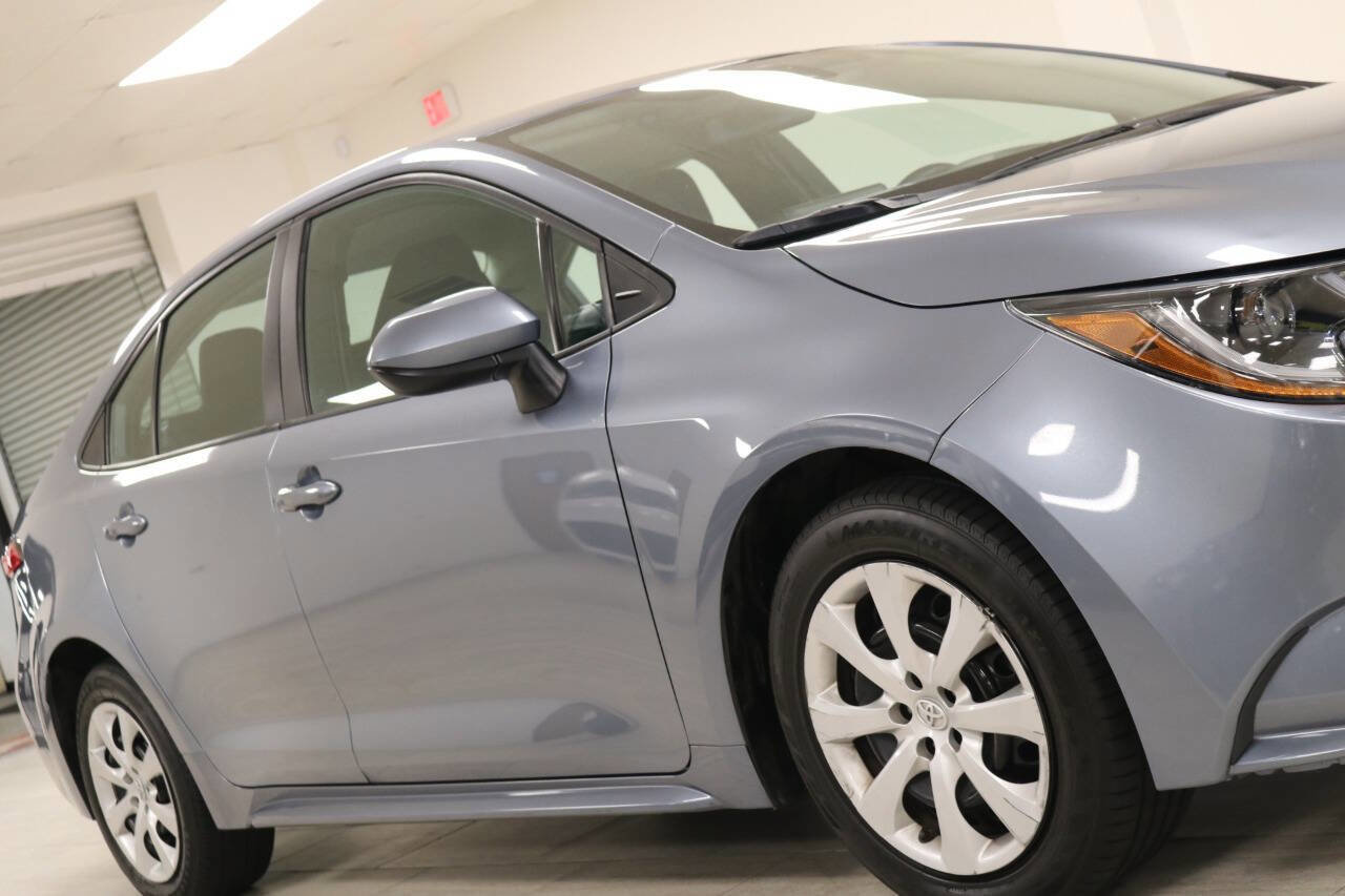 Used 2022 Toyota Corolla LE image 13