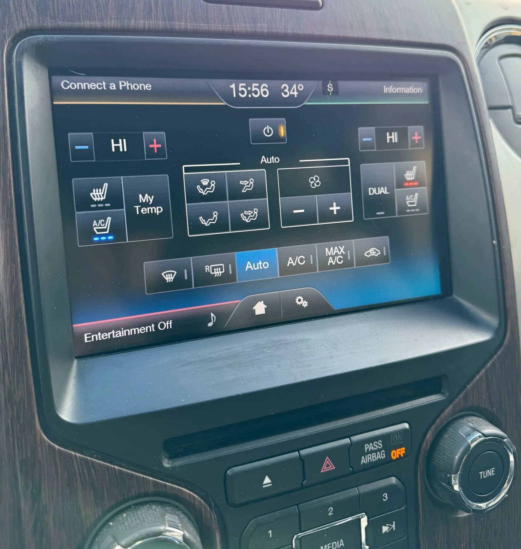 Used 2013 Ford F150 Lariat w/ Lariat Chrome Pkg AWD/4WD image 18
