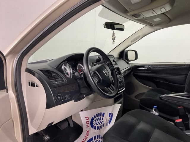 Used 2016 Dodge Grand Caravan SE w/ Quick Order Package 29E SE FWD image 19