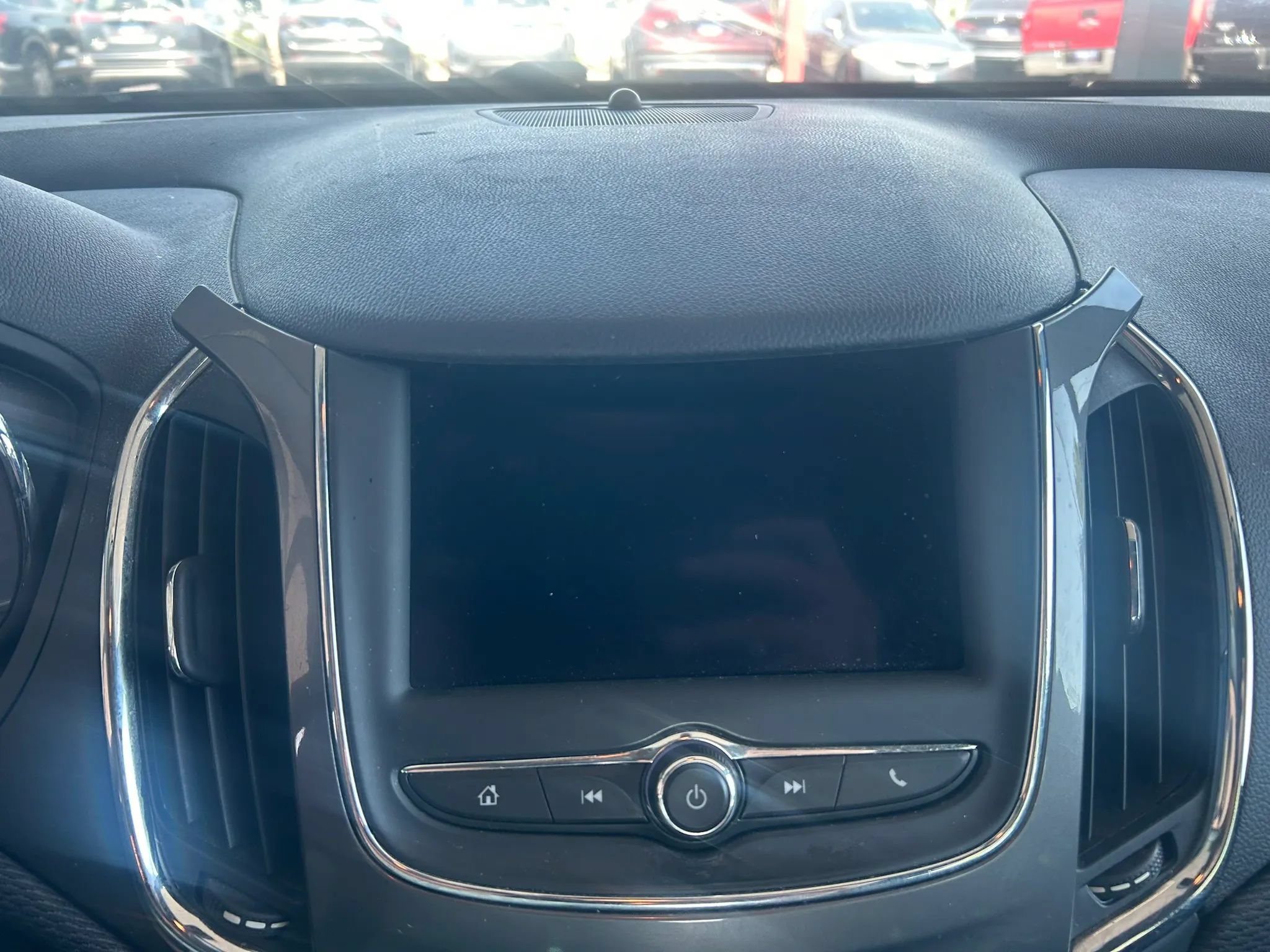 Used 2019 Chevrolet Cruze LS w/ LS Convenience Package FWD image 13