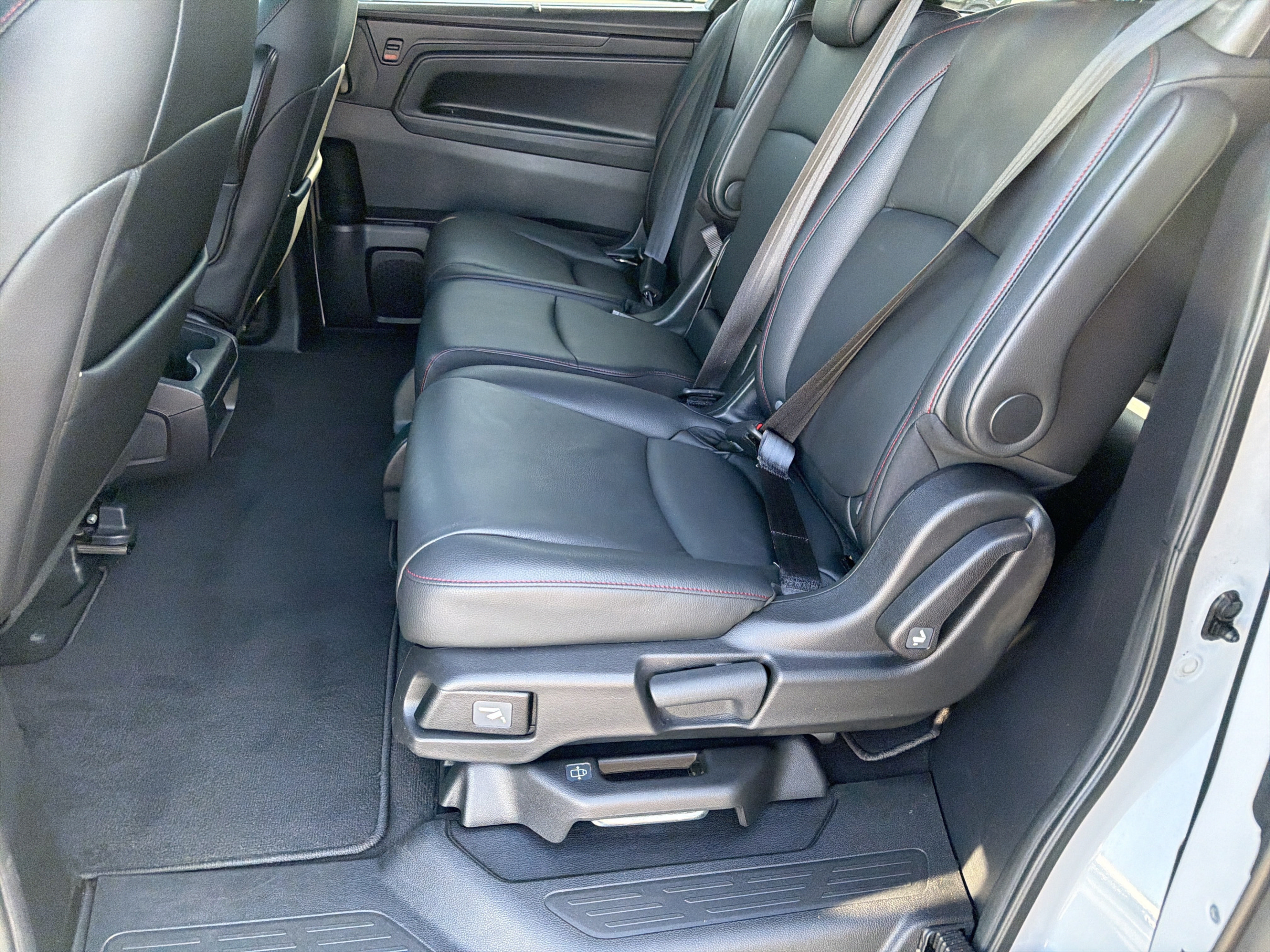 Certified 2025 Honda Odyssey Sport-L image 49