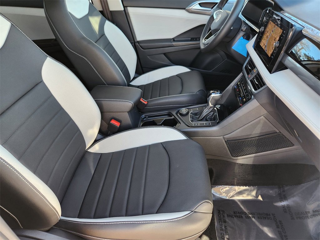 New 2026 Volkswagen Taos SEL image 19