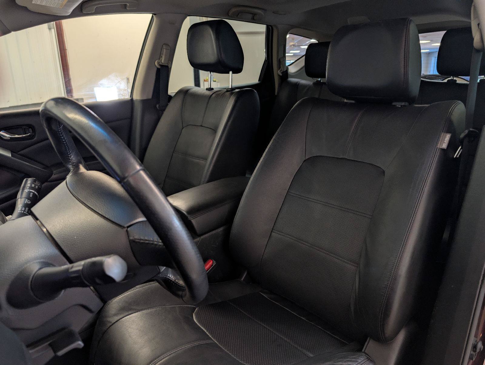 Used 2014 Nissan Murano SL w/ Navigation Package AWD/4WD image 2