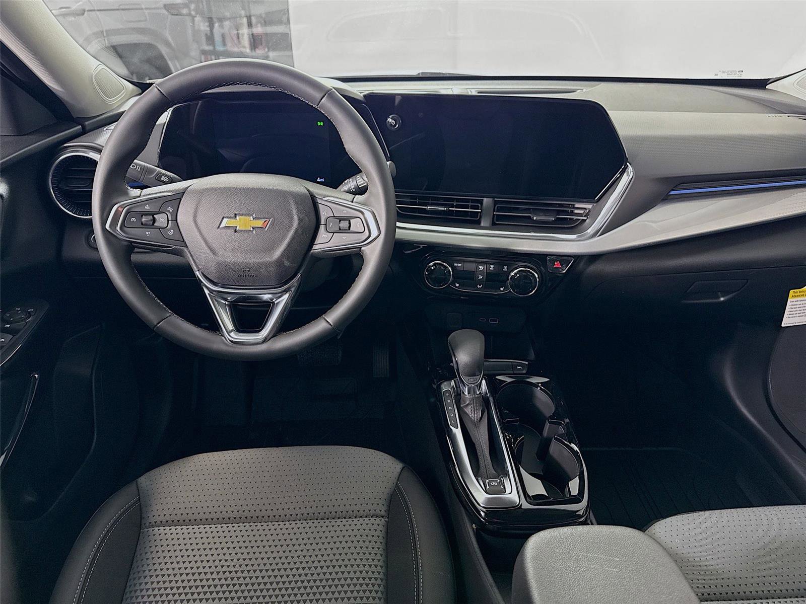 New 2026 Chevrolet Trax LT w/ Driver Confidence Package image 2