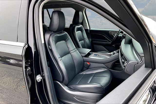 Used 2025 Lincoln Aviator Premiere Utility image 29