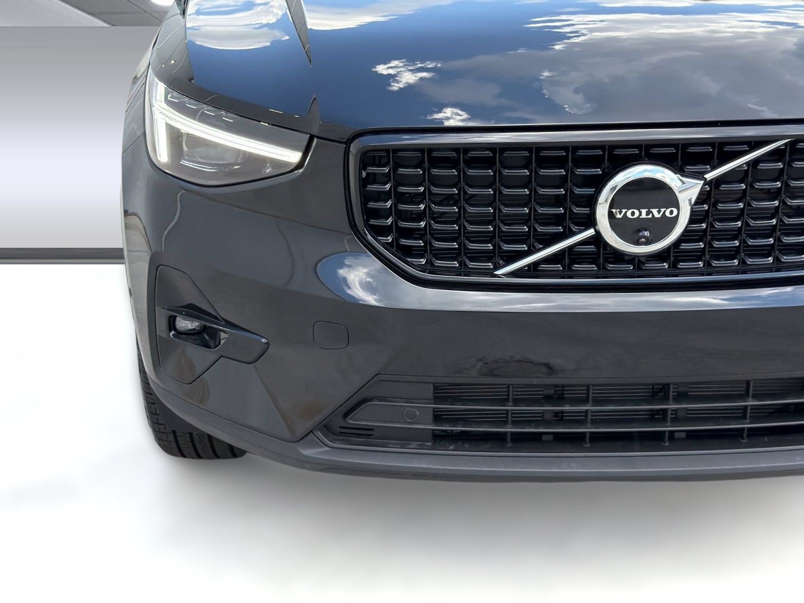 New 2026 Volvo XC40 B5 Plus w/ Climate Package AWD/4WD image 29