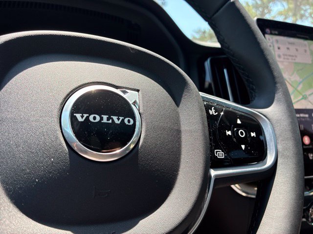 New 2026 Volvo XC60 B5 Plus w/ Protection Package Premier AWD/4WD image 28
