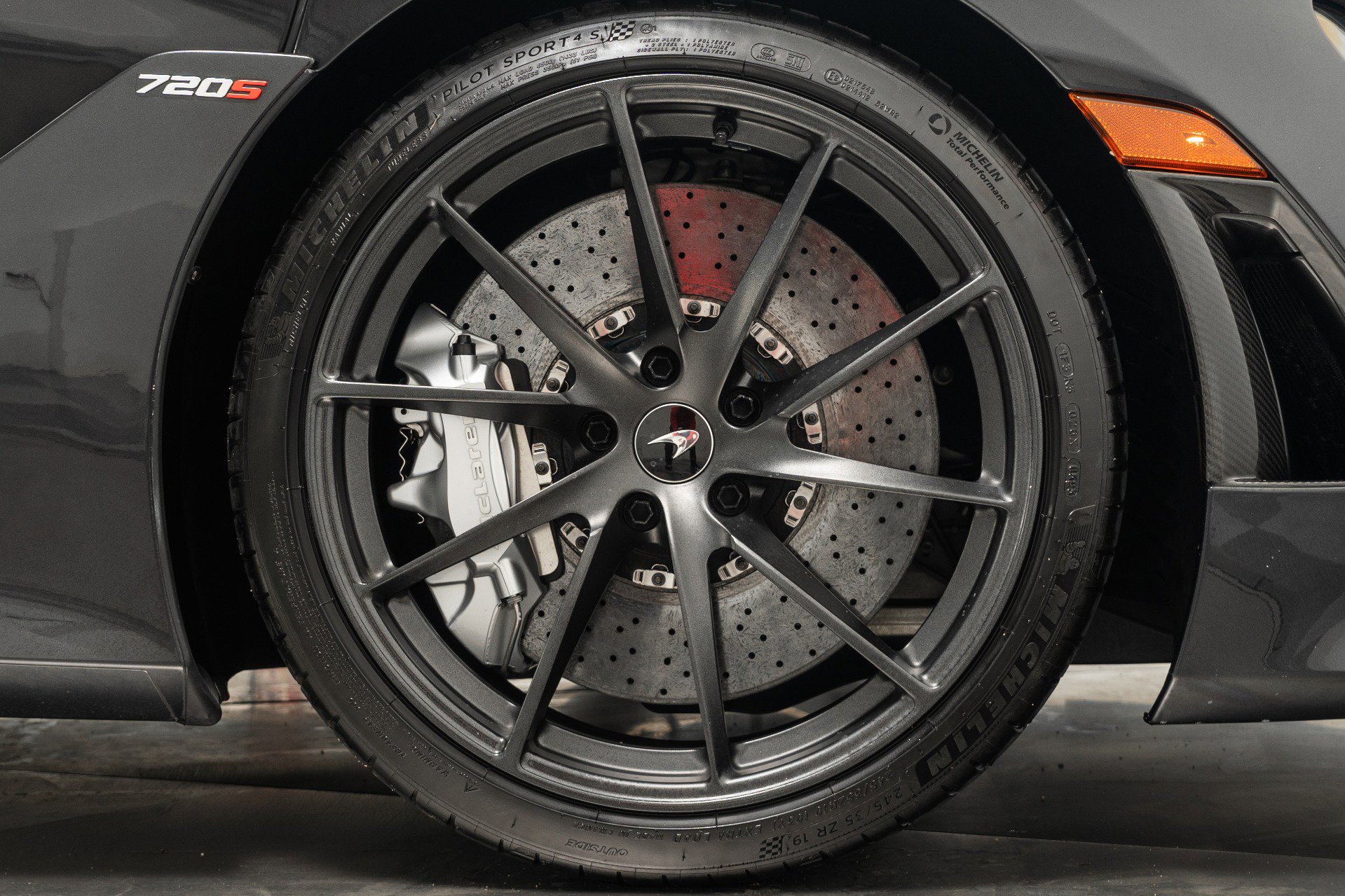 Used 2019 McLaren 720S Luxury image 46