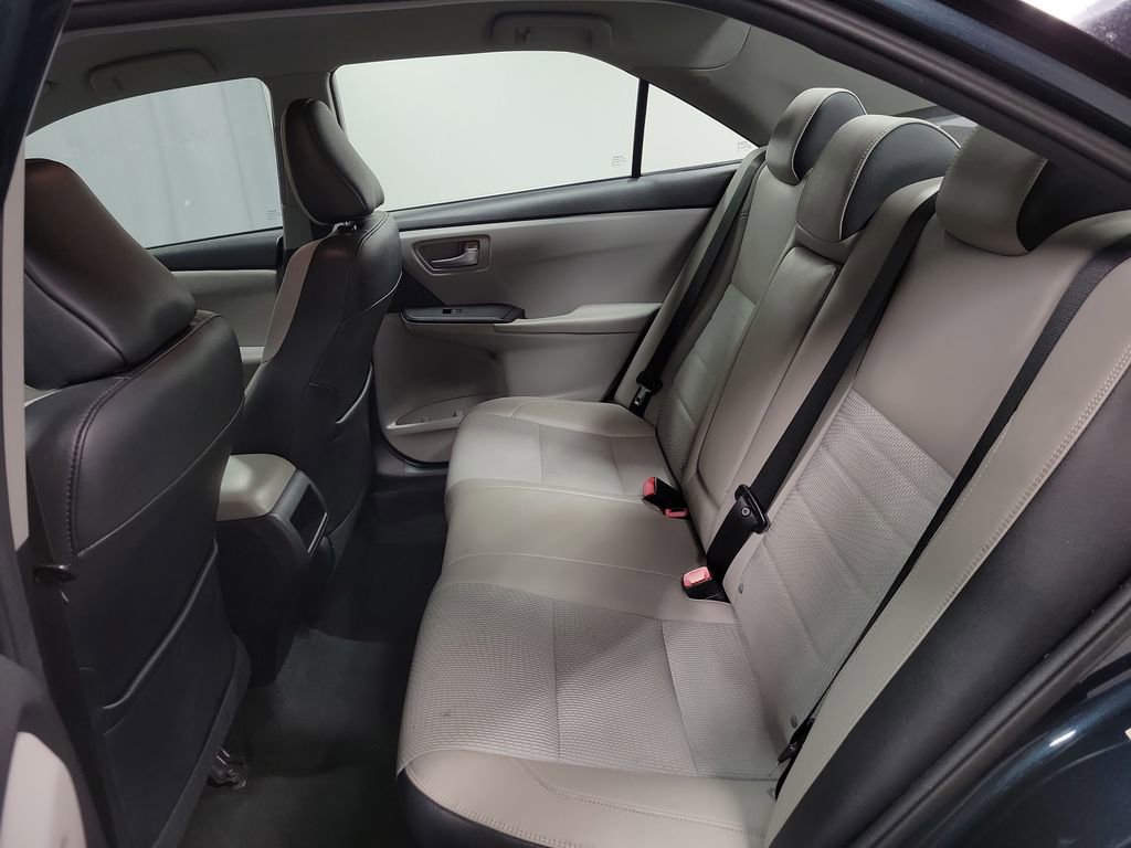 Used 2016 Toyota Camry SE image 20