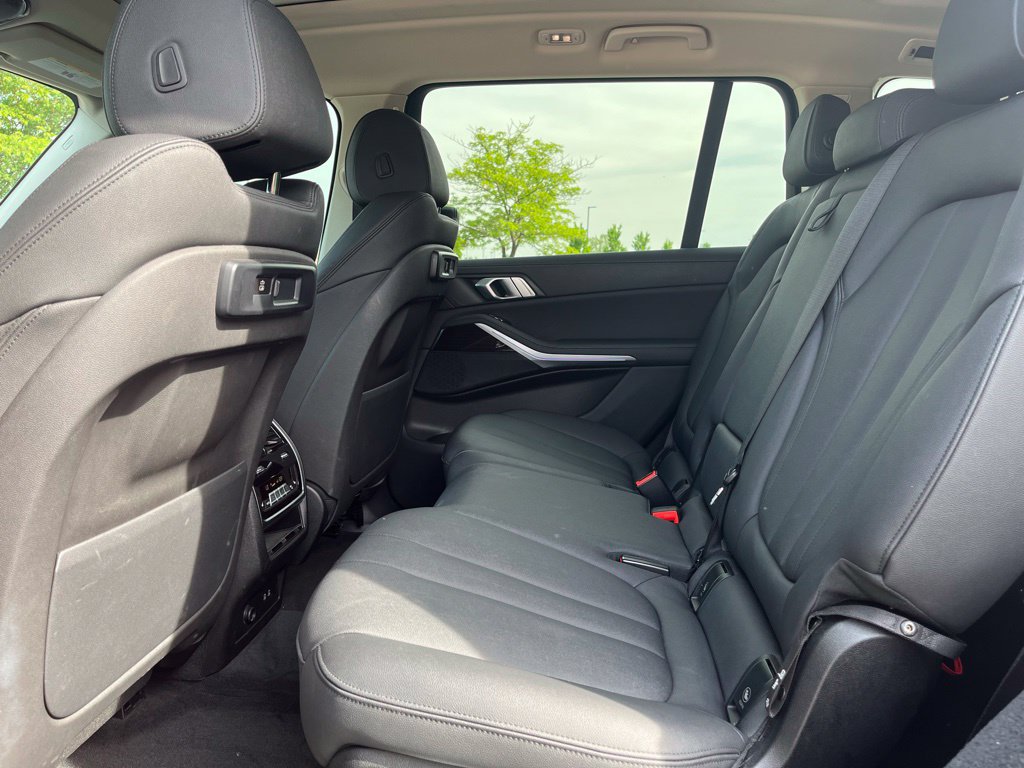 Used 2020 BMW X7 xDrive40i w/ Cold Weather Package AWD/4WD image 22