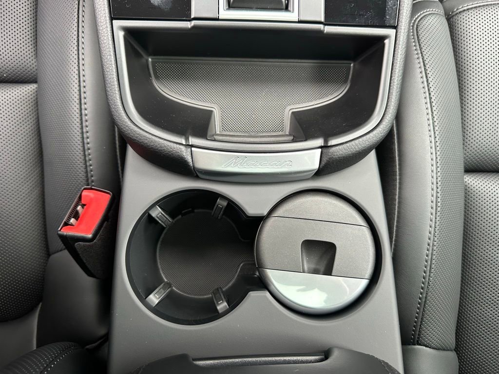 Used 2026 Porsche Macan S image 25